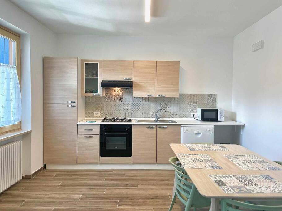 Casa Del Tempo Rosa Tassullo Ospitar Appartement Buitenkant foto